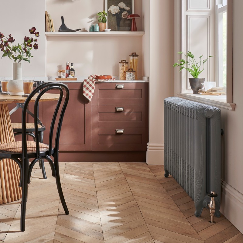 Shelby 570mm 2 Column Ornamental Cast Iron Radiator - Insitu