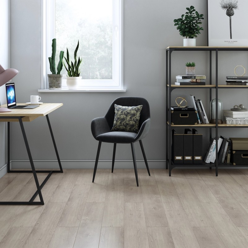 Winter Driftwood - Luxury Vinyl Click Flooring - 178mm x 1218mm - Insitu