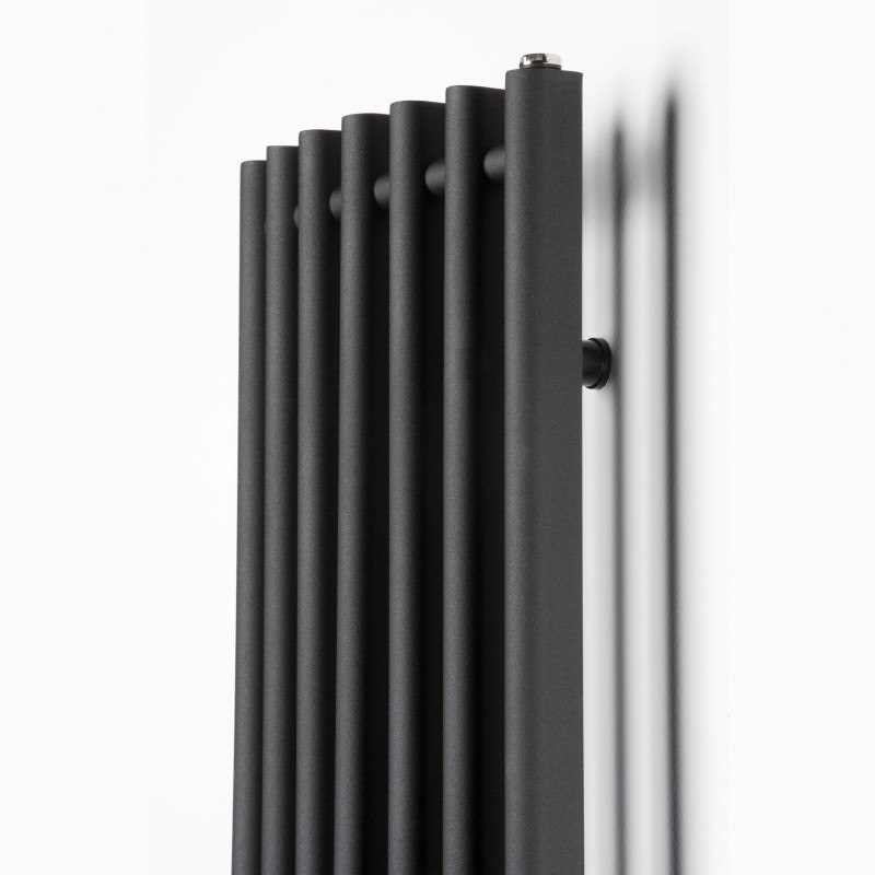 390mm (w) x 1760mm (h) "Titan" Curved Black Vertical D-Profile Designer Radiator - Close up