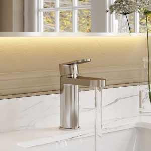 Cyprus Chrome Fluted Mono Basin Mixer Tap & Waste