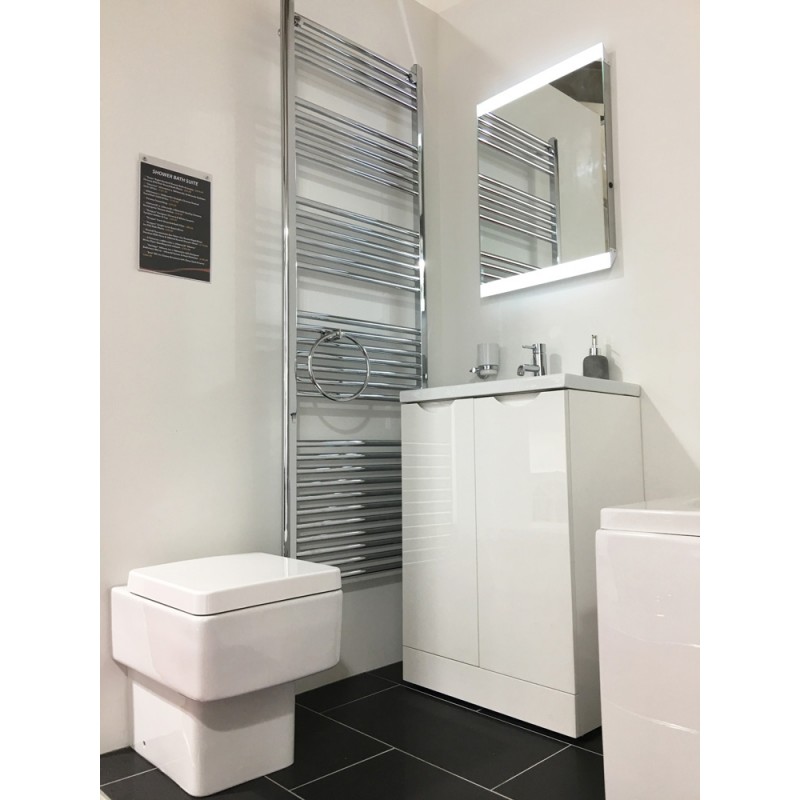 600mm  x 1800mm Straight Chrome Towel Rail