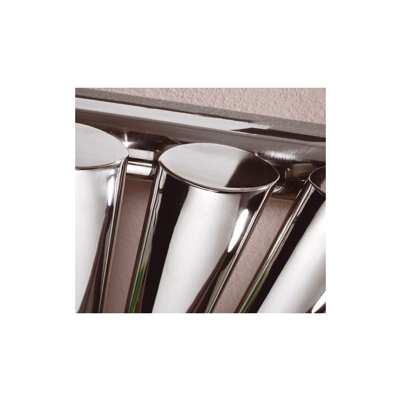 960mm (w) x 500mm (h) Brecon Chrome Horizontal Radiator - Close up