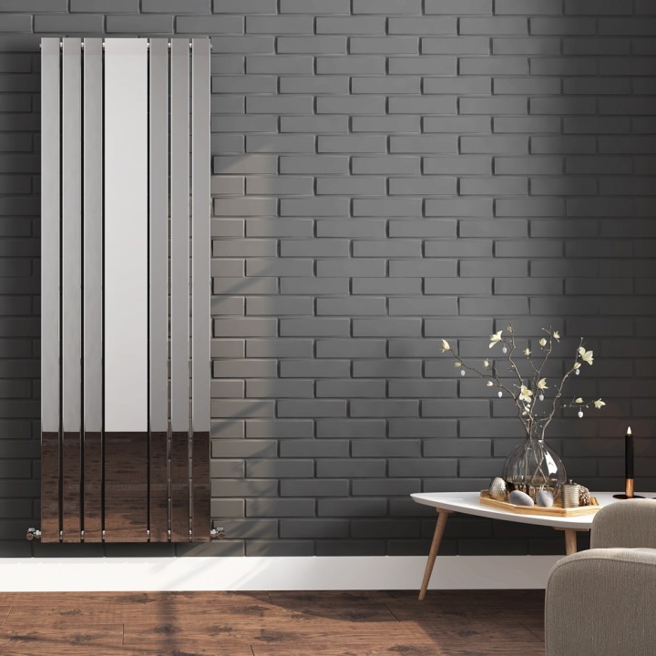 Corwen Chrome Flat Panel Vertical Mirror Radiator - closeup