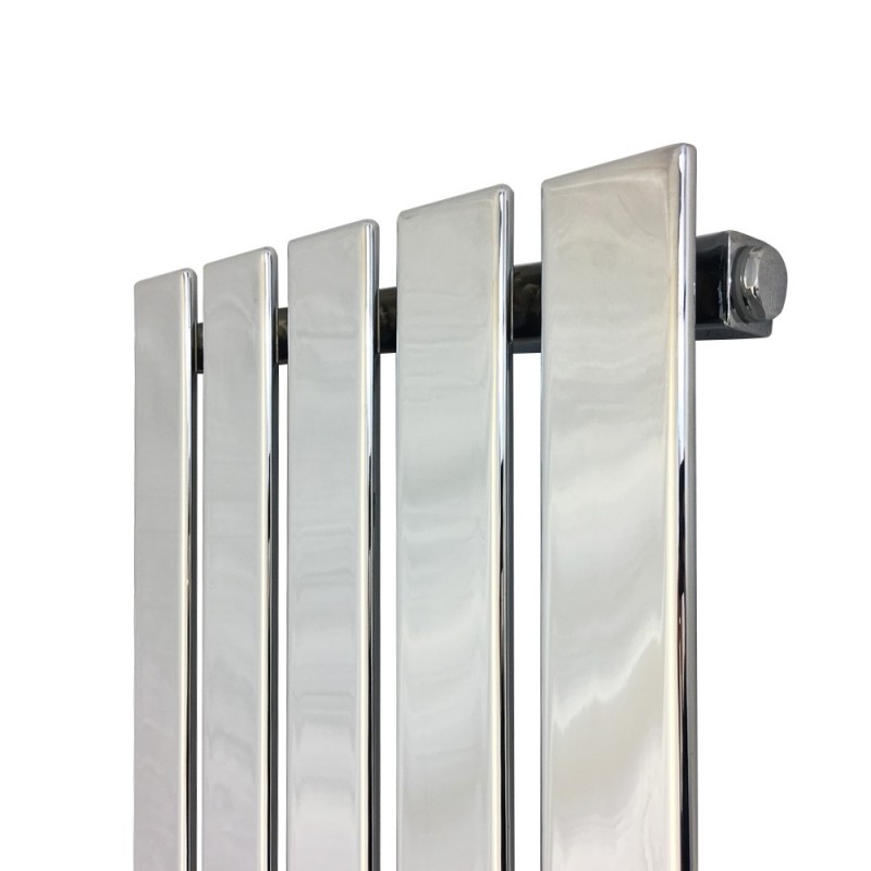 Corwen Chrome Radiator 360mm Wide - Close up