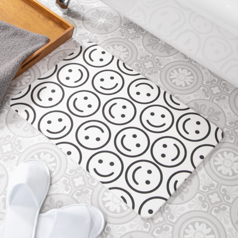Smile Pattern White Stone Non Slip Bath Mat
