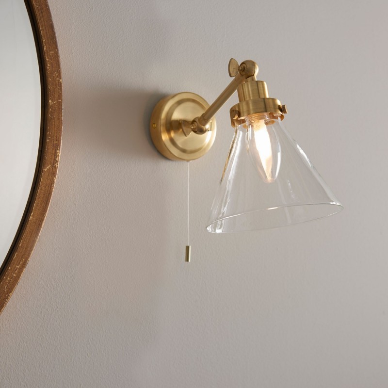 Leo Wall Light - Brushed Brass