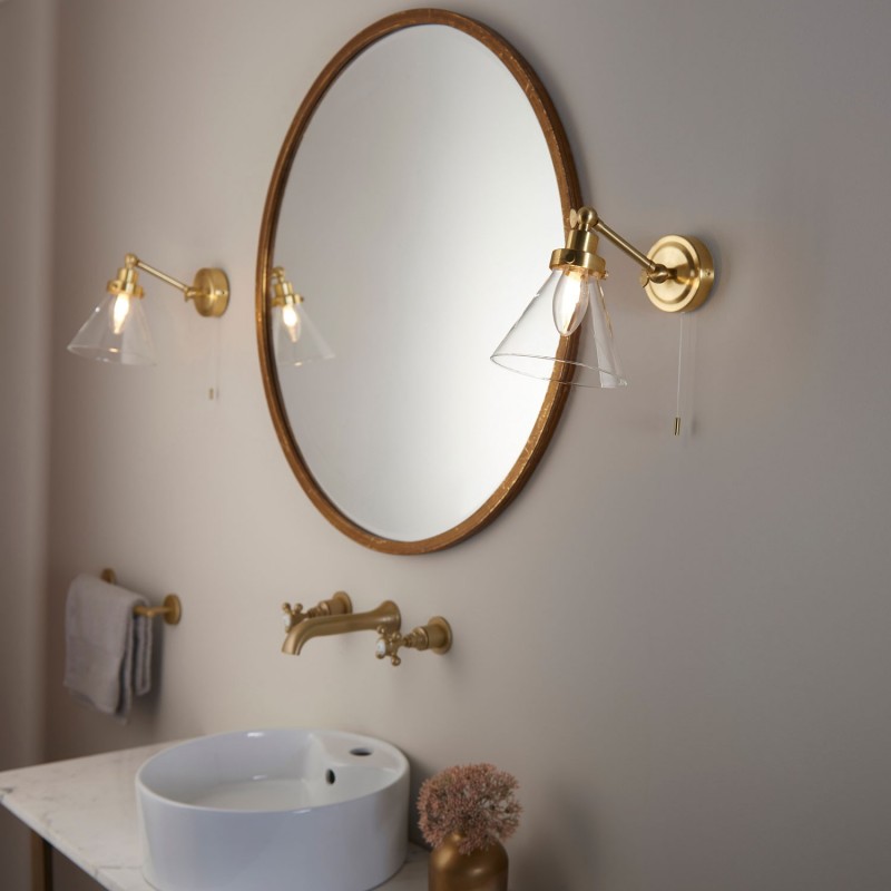 Leo Wall Light - Brushed Brass