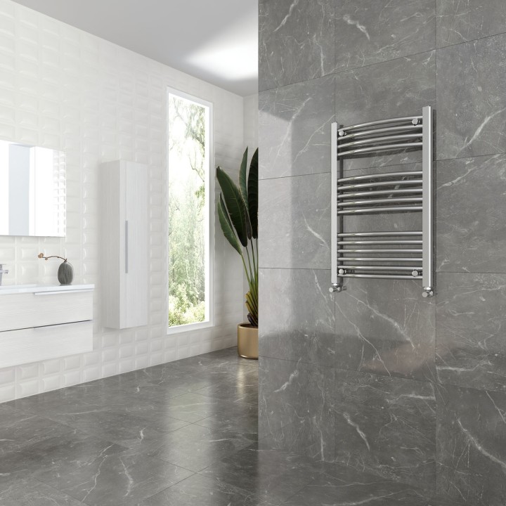 500mm (w) x 800mm (h) Curved Chrome Towel Rail - Insitu