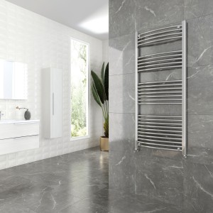 600mm (w)  x 1400mm (h) Curved Chrome Towel Rail