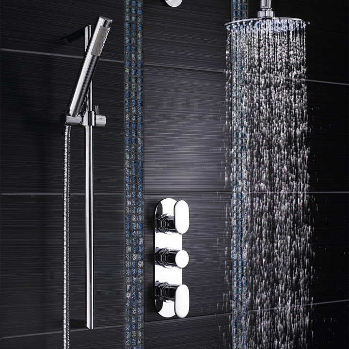 Round Fixed Shower Head 200mm Diameter - Insitu