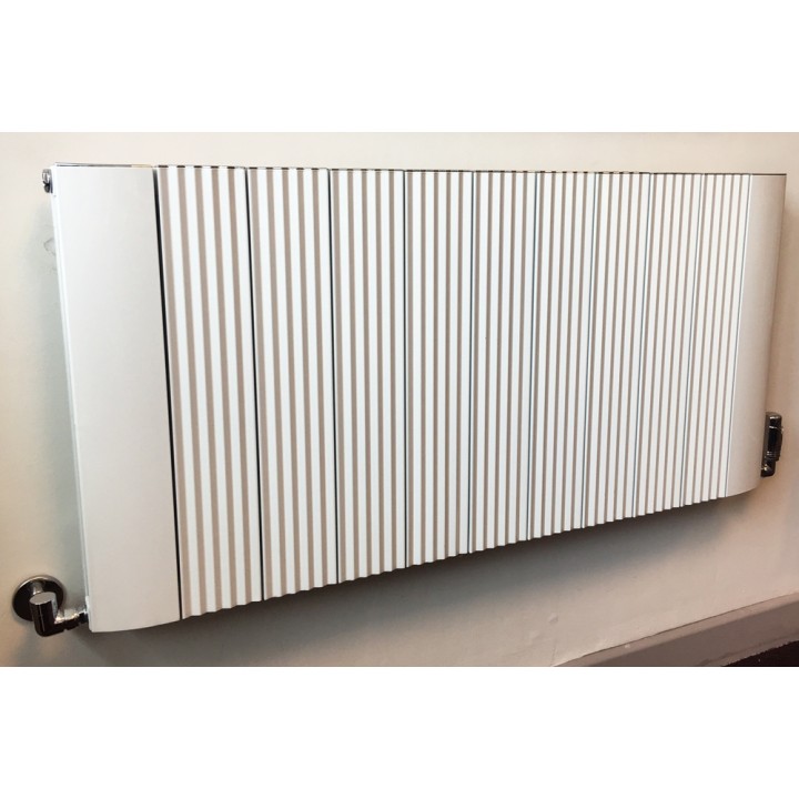 470mm (w) x 1800mm (h) Cariad White (Aluminium) Single Panel